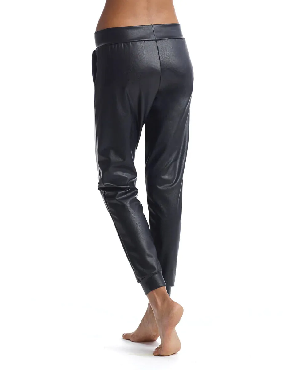 Commando Faux Leather Jogger - black
