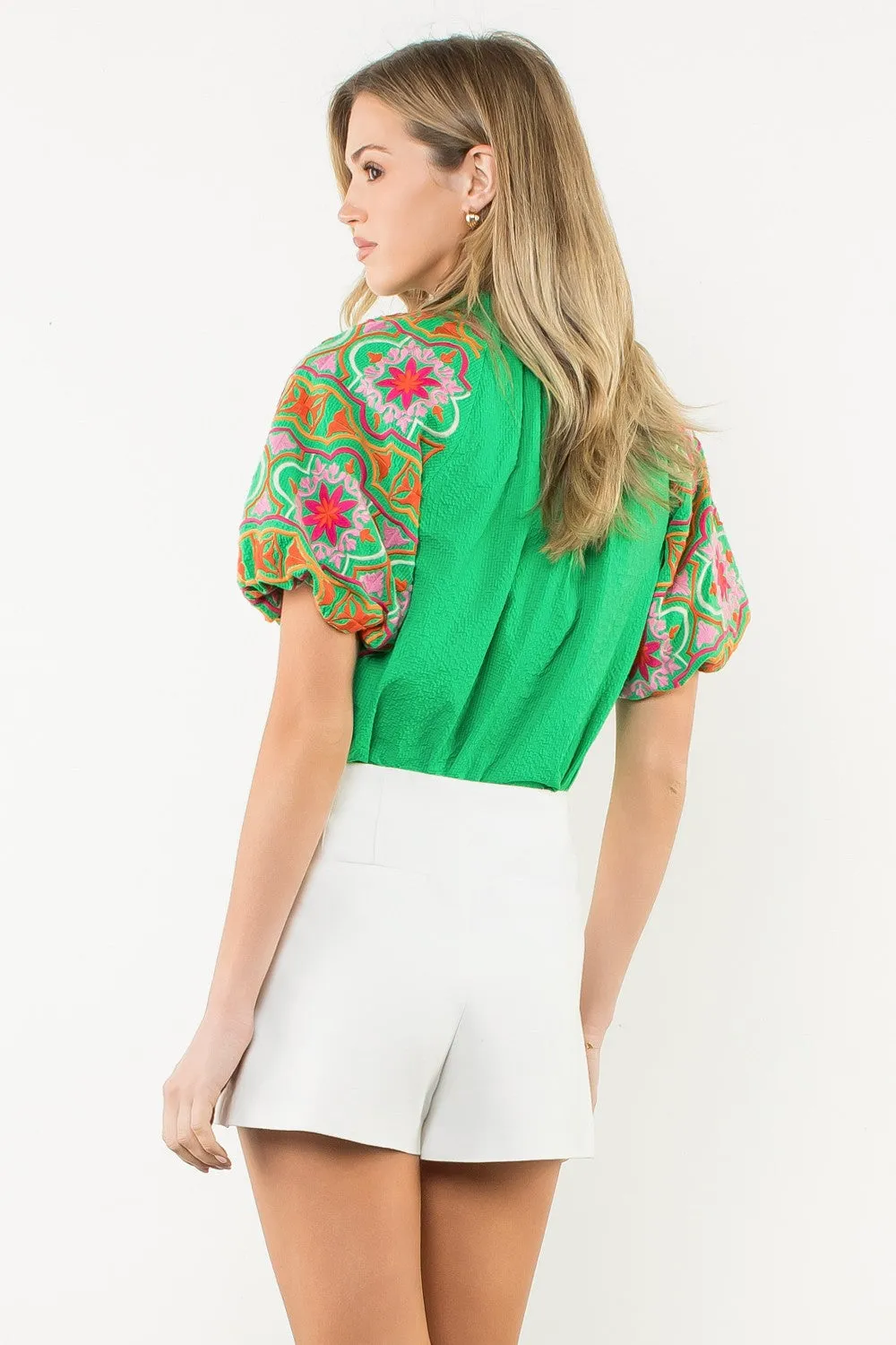 SNAP A PHOTO EMBROIDERED PUFF SLEEVE TEXTURED TOP