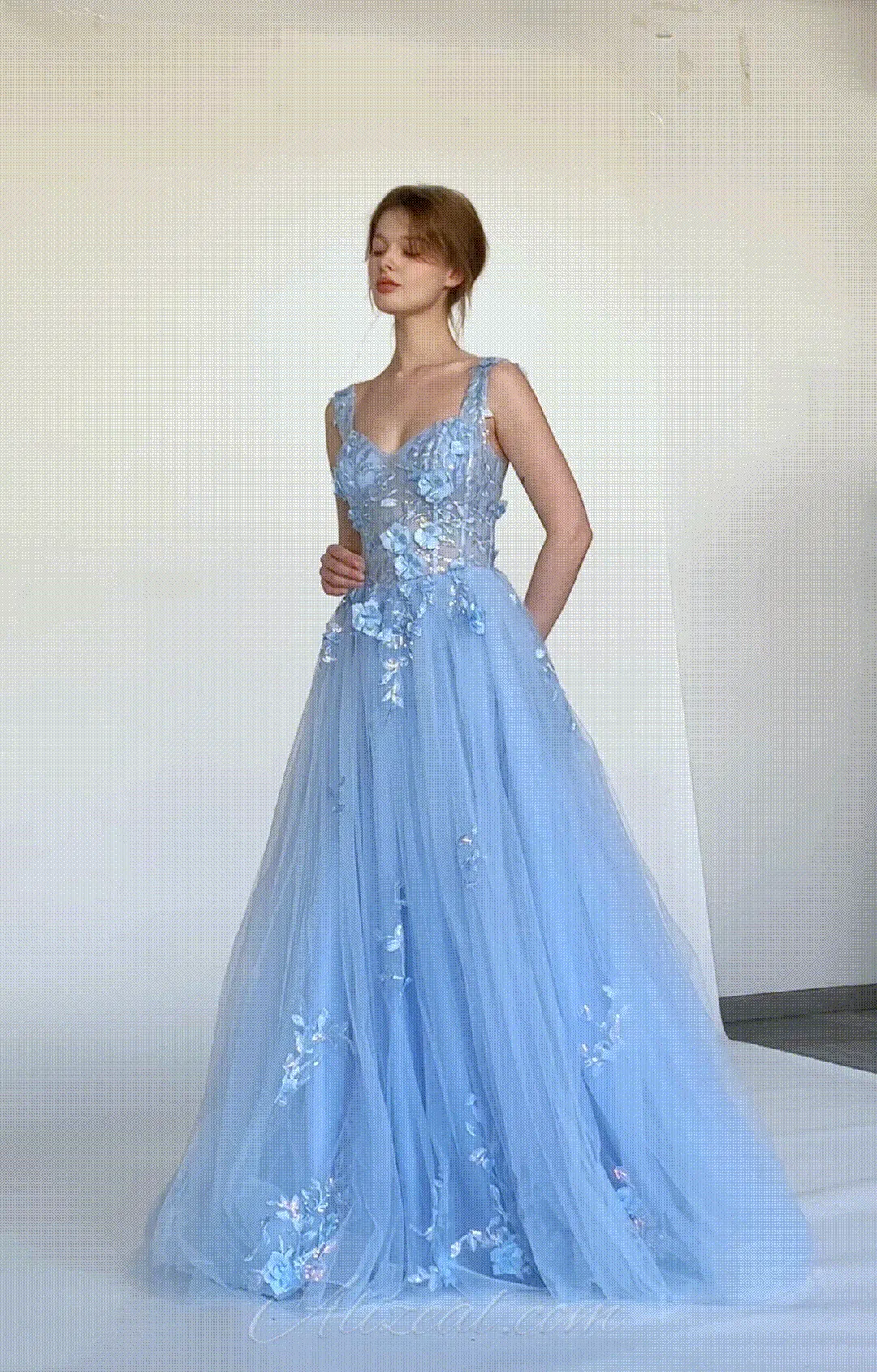 Sweetheart 3D Floral Embroidery Appliquéd Puffy Dresses