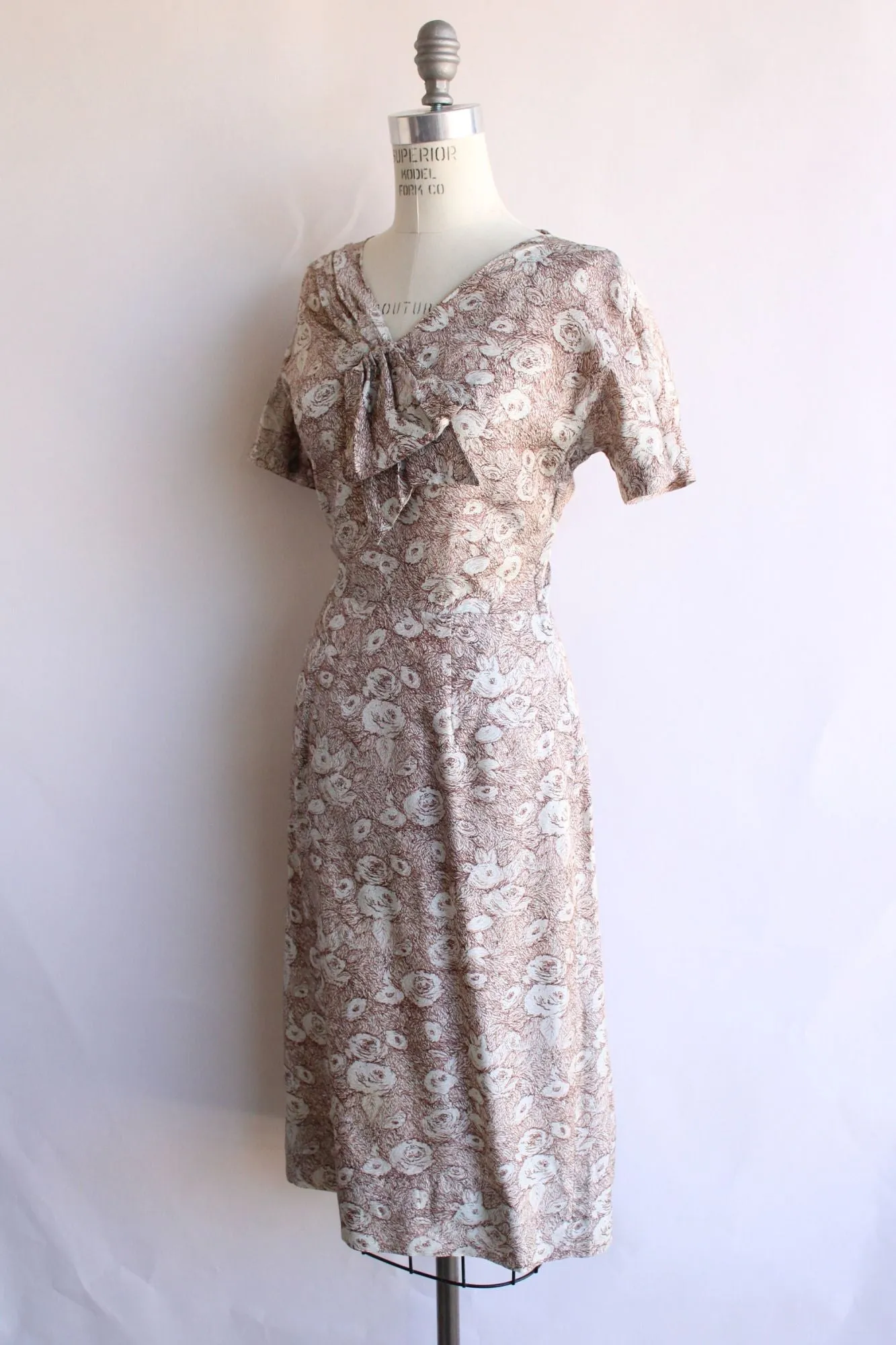 Vintage 1940s Kay Carter Brown and Gray Floral Print Rayon Day Dress