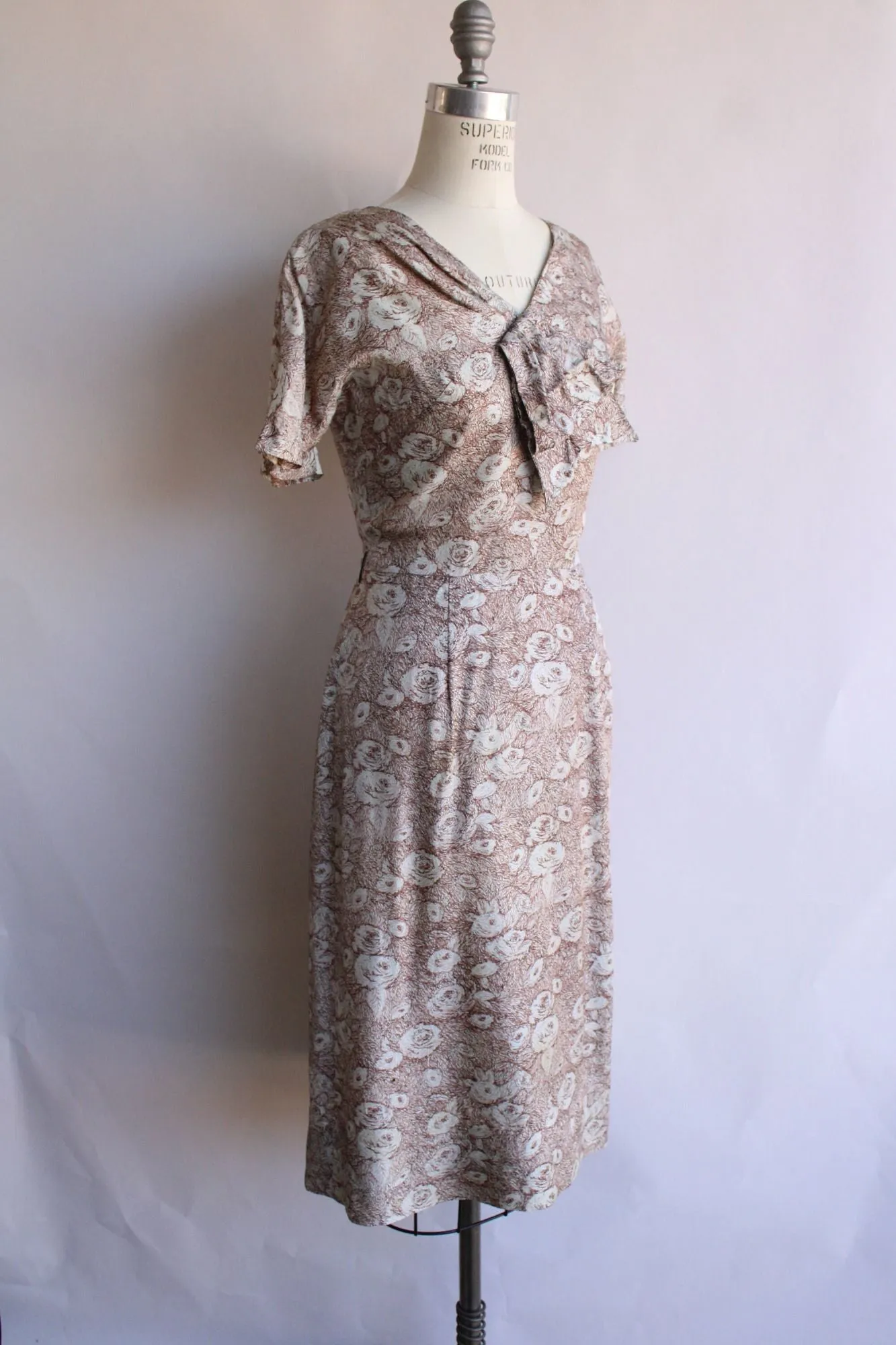 Vintage 1940s Kay Carter Brown and Gray Floral Print Rayon Day Dress